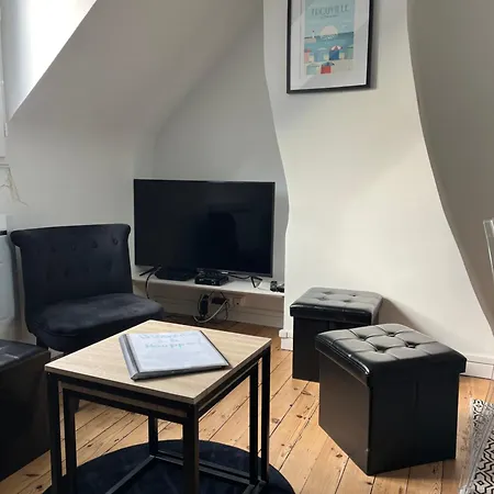 La Houppa, Renove, Trouville-sur-mer, Quartier Bonsecours * 트로우빌쉬메르