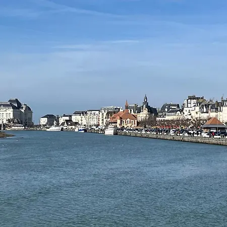 La Houppa, Rénové, Trouville-sur-mer, Quartier Bonsecours * Trouville-sur-Mer